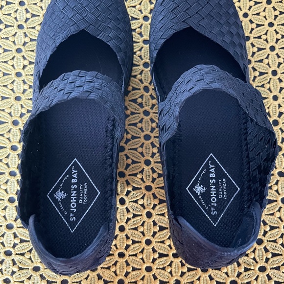 NWOT St. John's Bay Black Woven Wedge Shoes, Size 7 - Picture 5 of 7